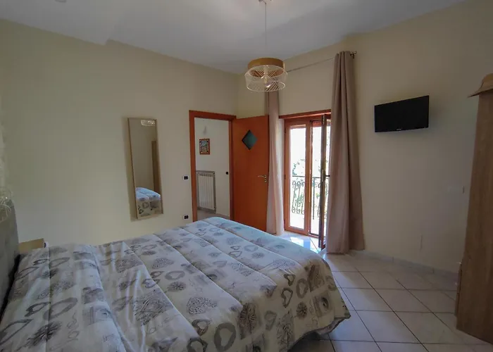 Bed and breakfast Casa Mena 3*